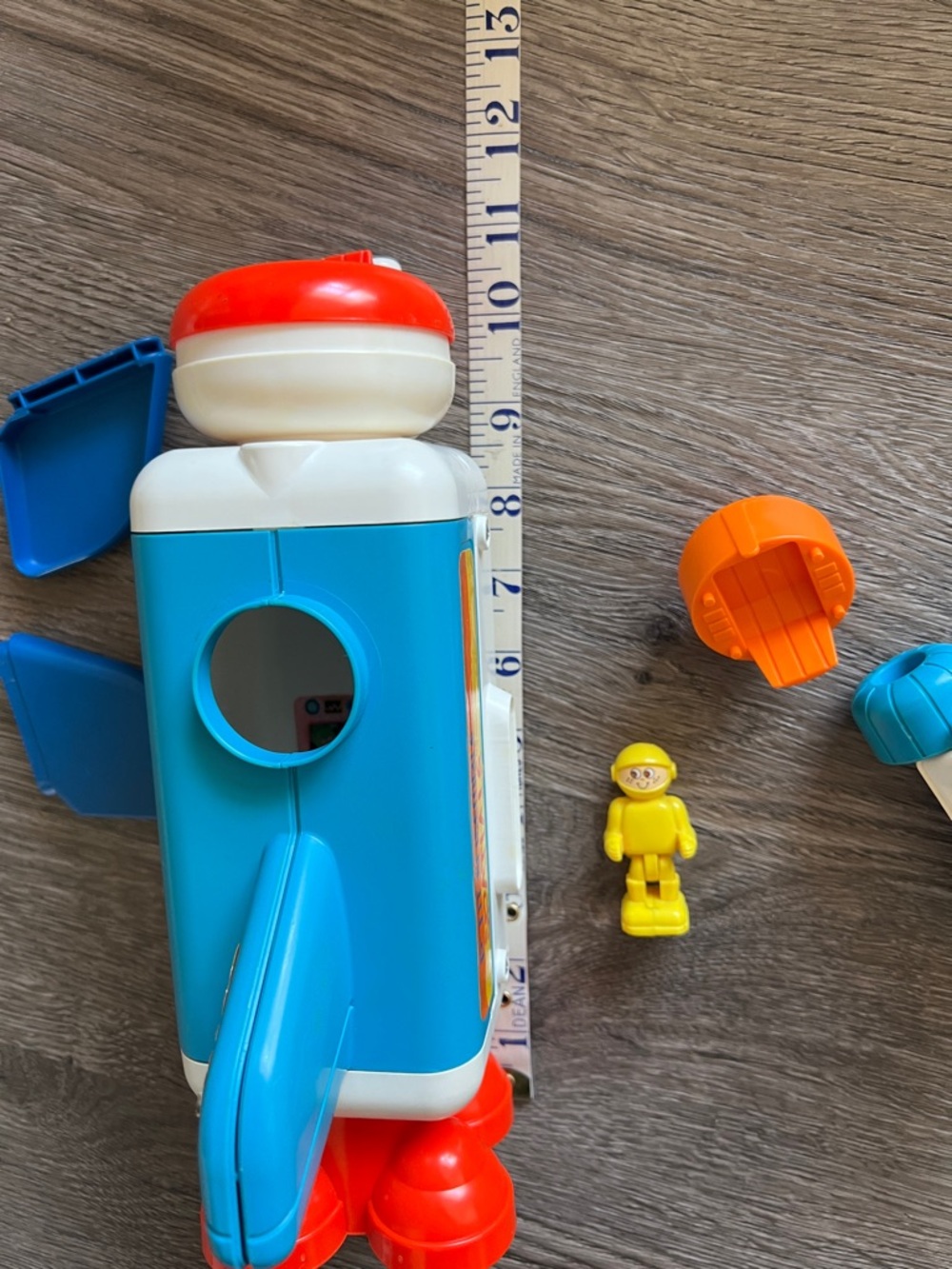 VINTAGE Tomy Small Stuff Space Shuttle 80s astronaut - Picture 12 of 17
